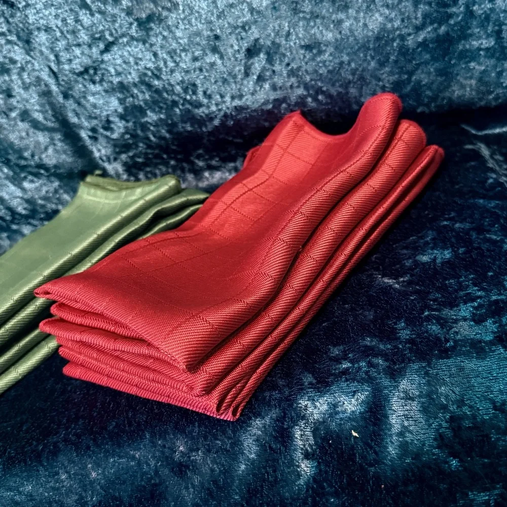 (8) Holiday Napkins - 4 Red/4 Green  - Muted Tones 16
